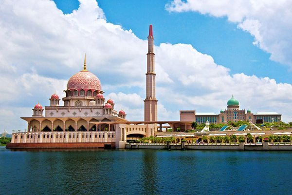 putra mosque kuala lumpur malaysia