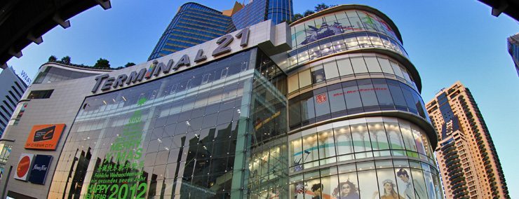 The swish new shopping mall Terminal 21 is themed like an airport departure lounge and each floor is impressively themed on a different country