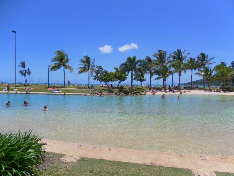 airlie beach lagoon