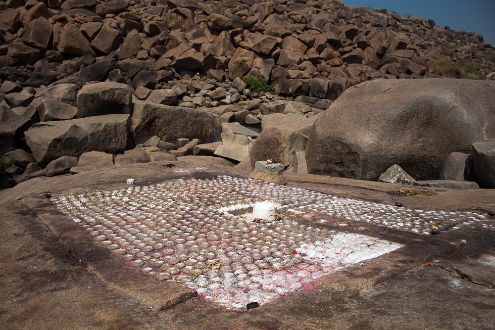 hampi lingas