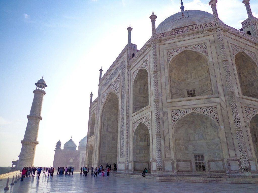 taj mahal from the side-3