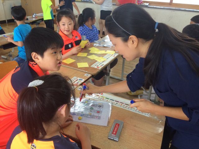 Lianne teaching in South Korea