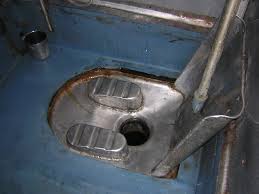 The toilets on Indian trains aren’t that bad – trust me it’s cleaner this way!