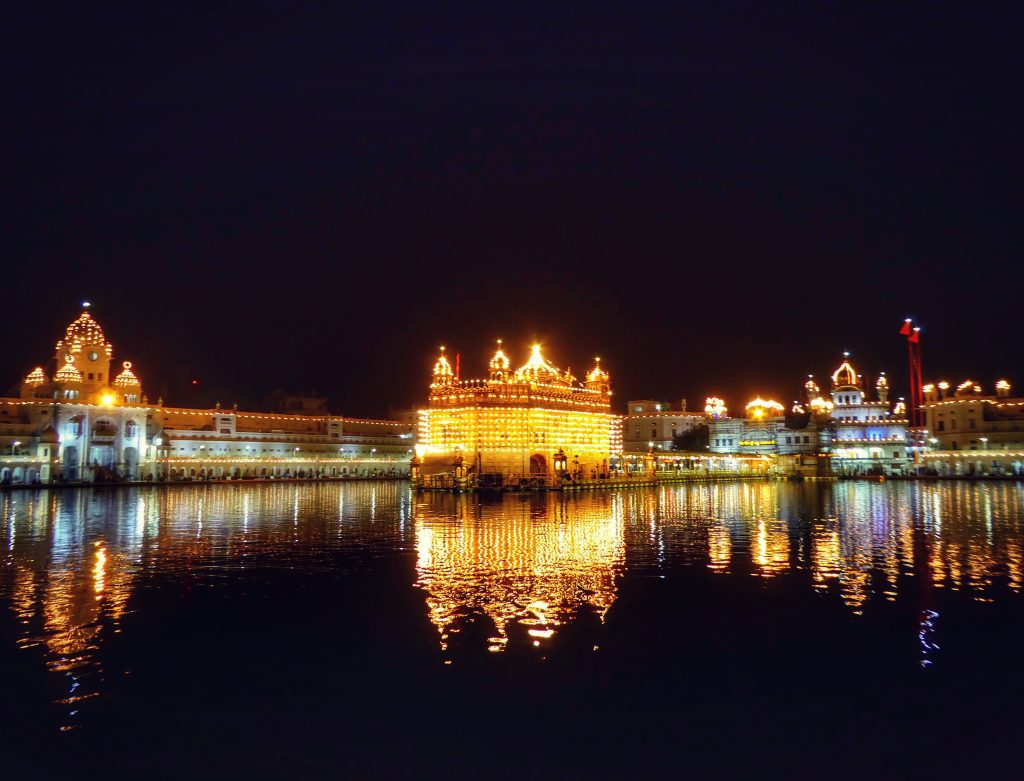 night time at the golden temple
