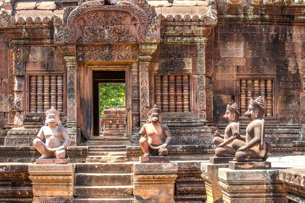bantey srei temple siem reap angkor
