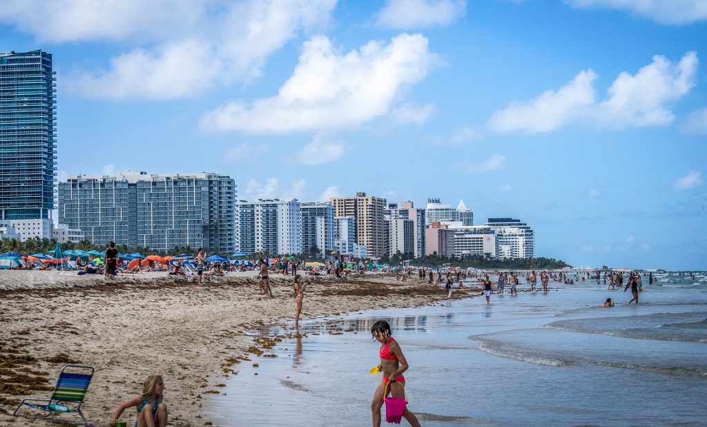 south-beach-895340_1920