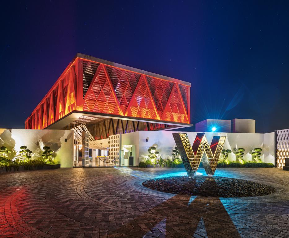 the new W hotel has become of my favourite luxury hotels in Goa