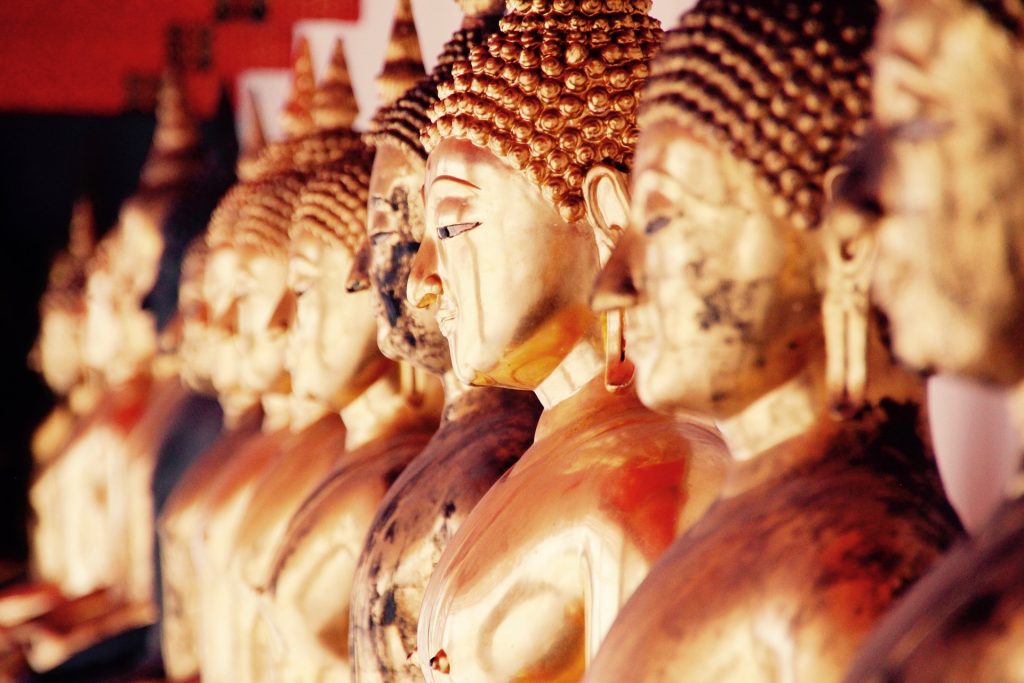 golden Buddhist statues