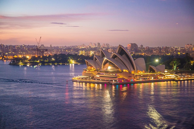 sydney backpacker tours