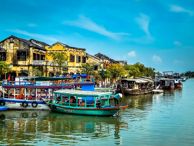 hoi an riverside