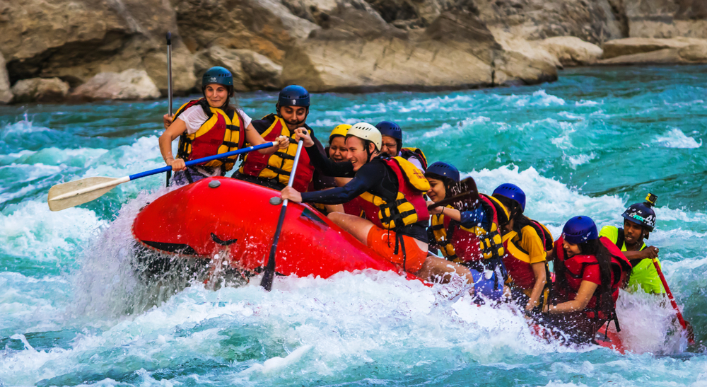 White water rafting, Photo Credit Peppy Graphics and Shutterstock