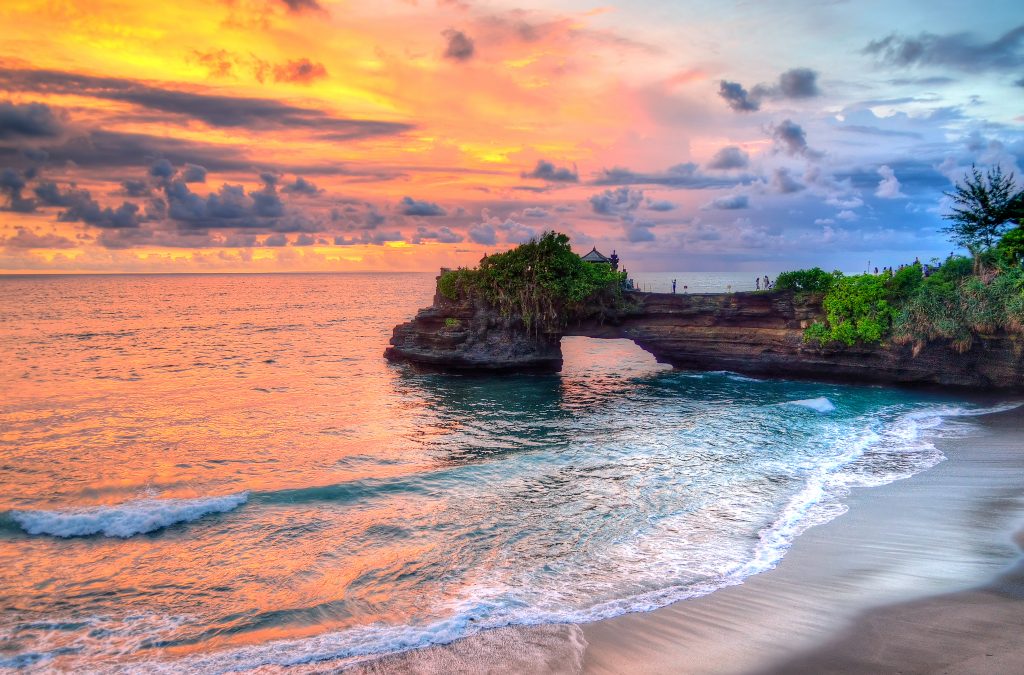 Tanah Lot Temple at Sunset. Photo credit: By CO Leong (Shutterstock)