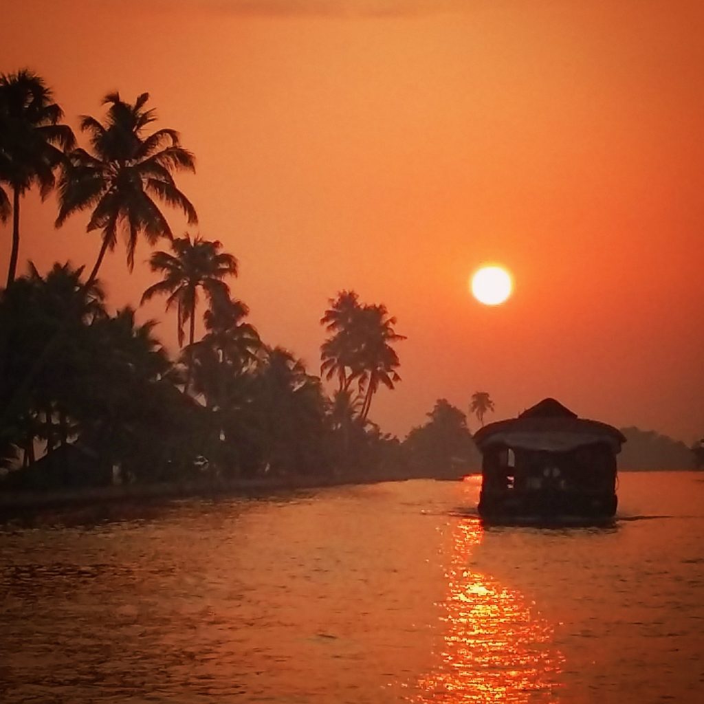 house boat trip in kerala