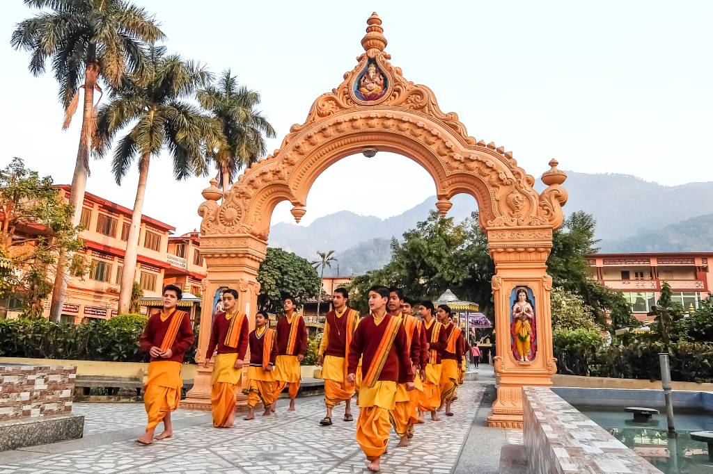 parmath niketan ashram rishikesh