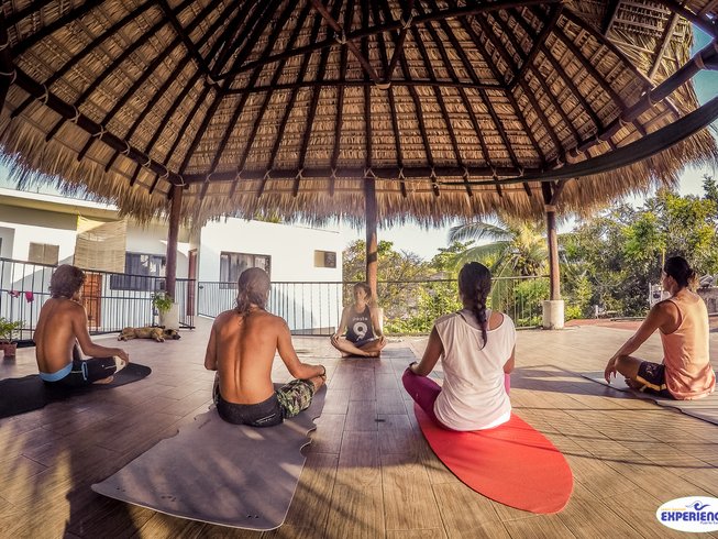 Experiencia Puerdo Escondido surf and yoga retreat in mexico