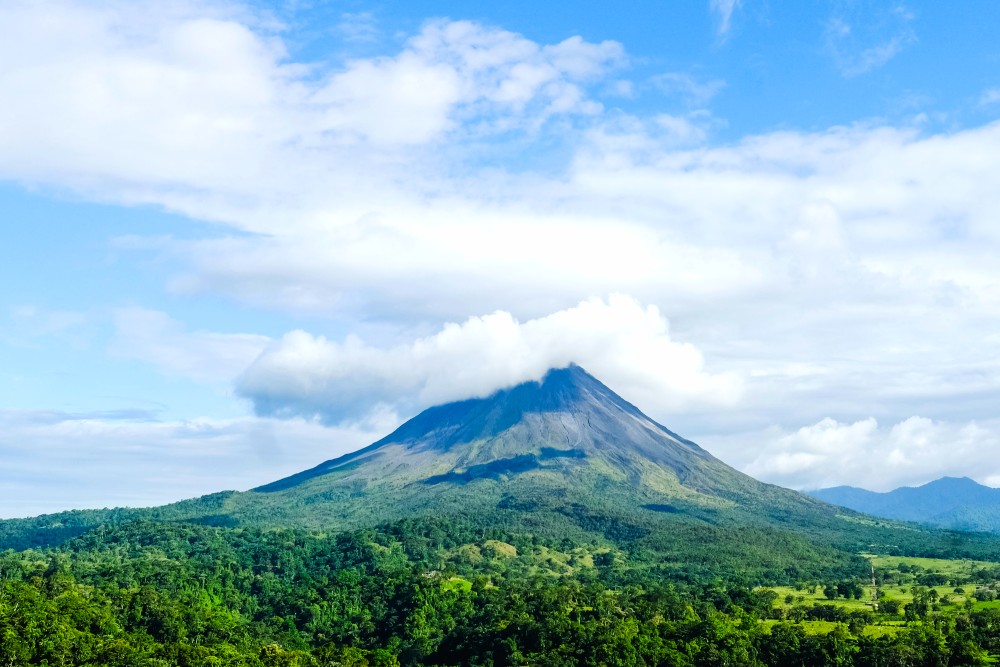 volcano in costa rica