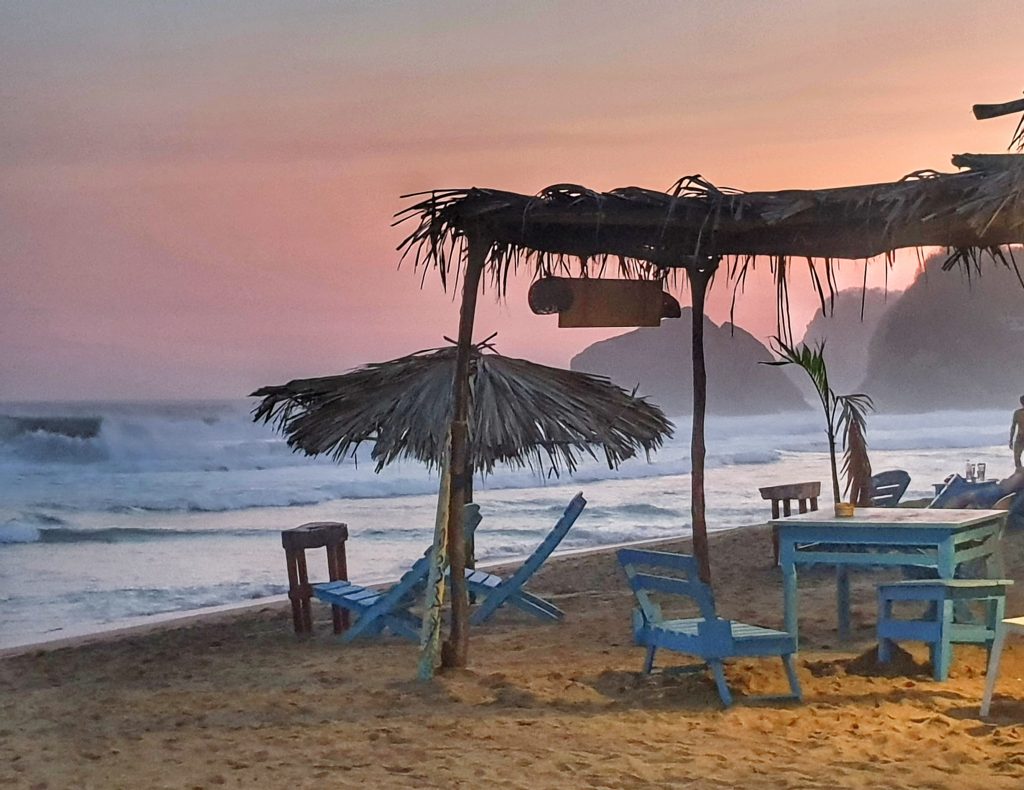 Zipoliute sunset, Oaxaca, Mexico