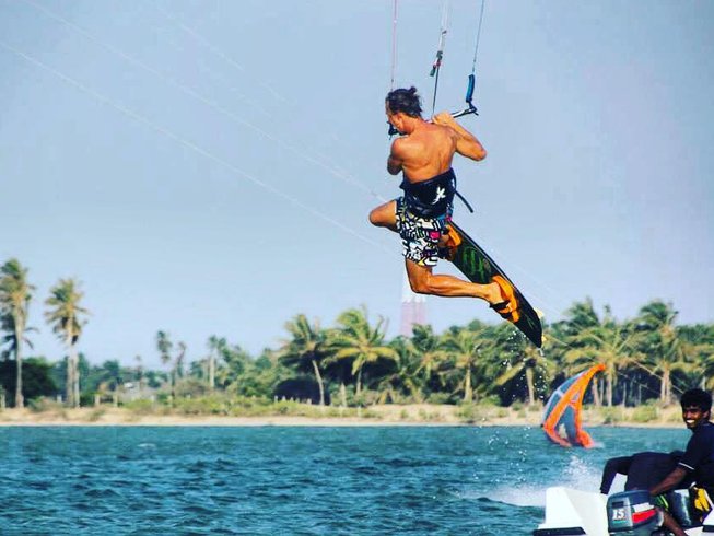 kite surfing sri lanka