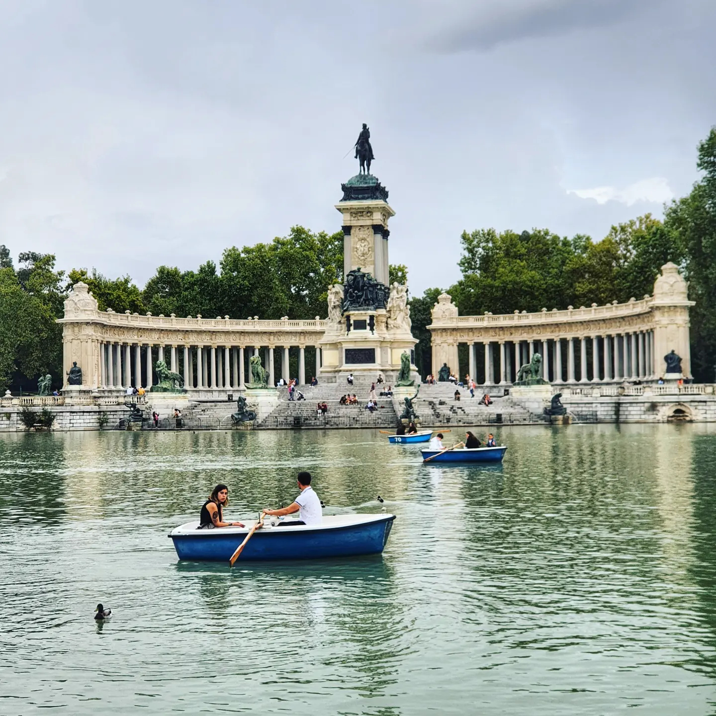 parque el retrio, madrid, spain