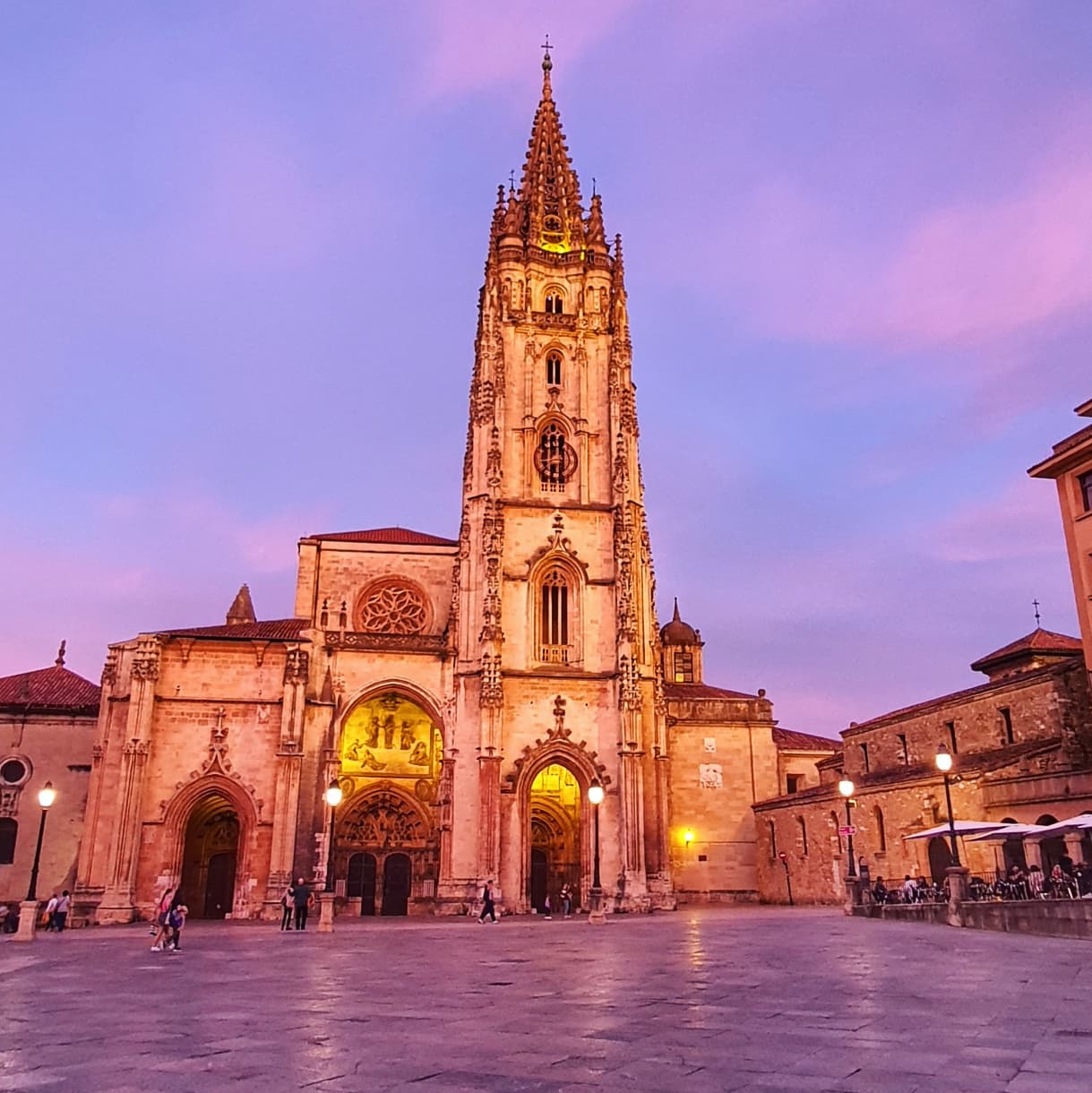 Oviedo cathedral sunset spain