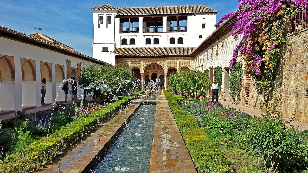 alhambra-517149_1280Generalife