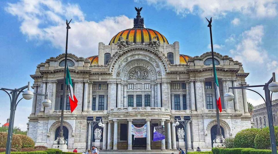 where to stay in mexico city. Safest areas, neighbourhoods and best hotels