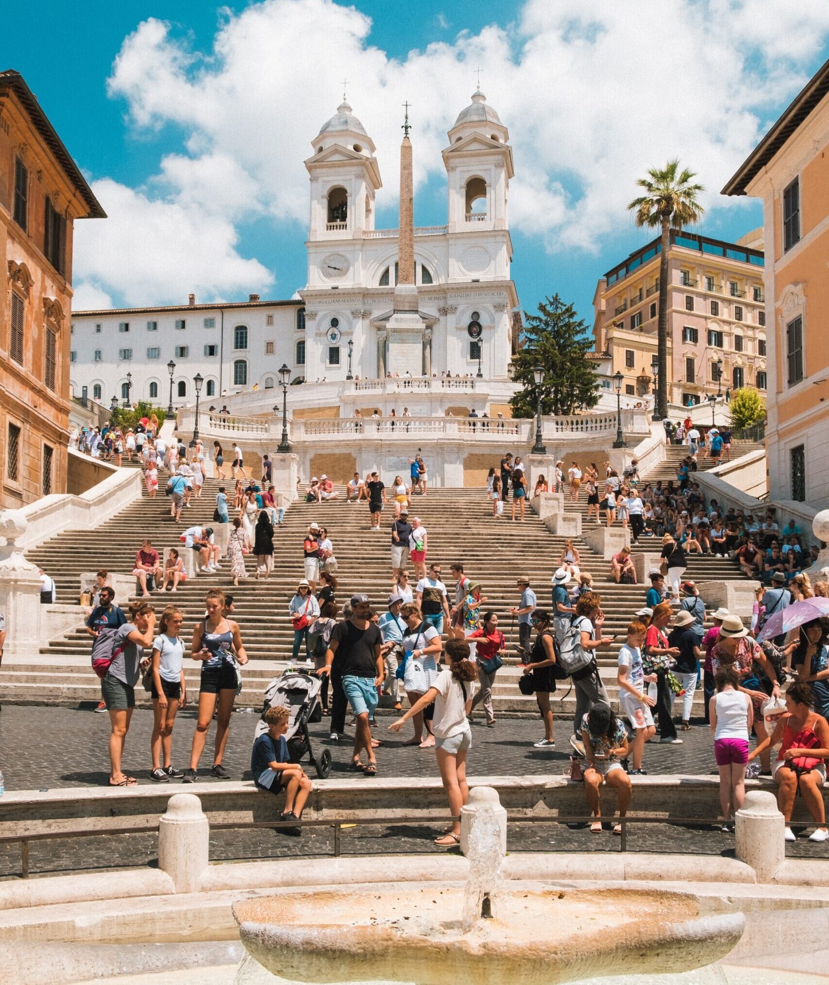 best places to stay near the spanish steps rome