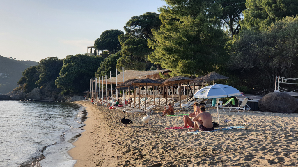 Vourvoulomis Beach