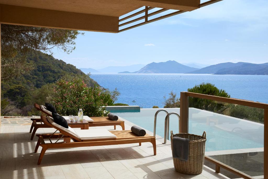 elivi resort private sea view pool