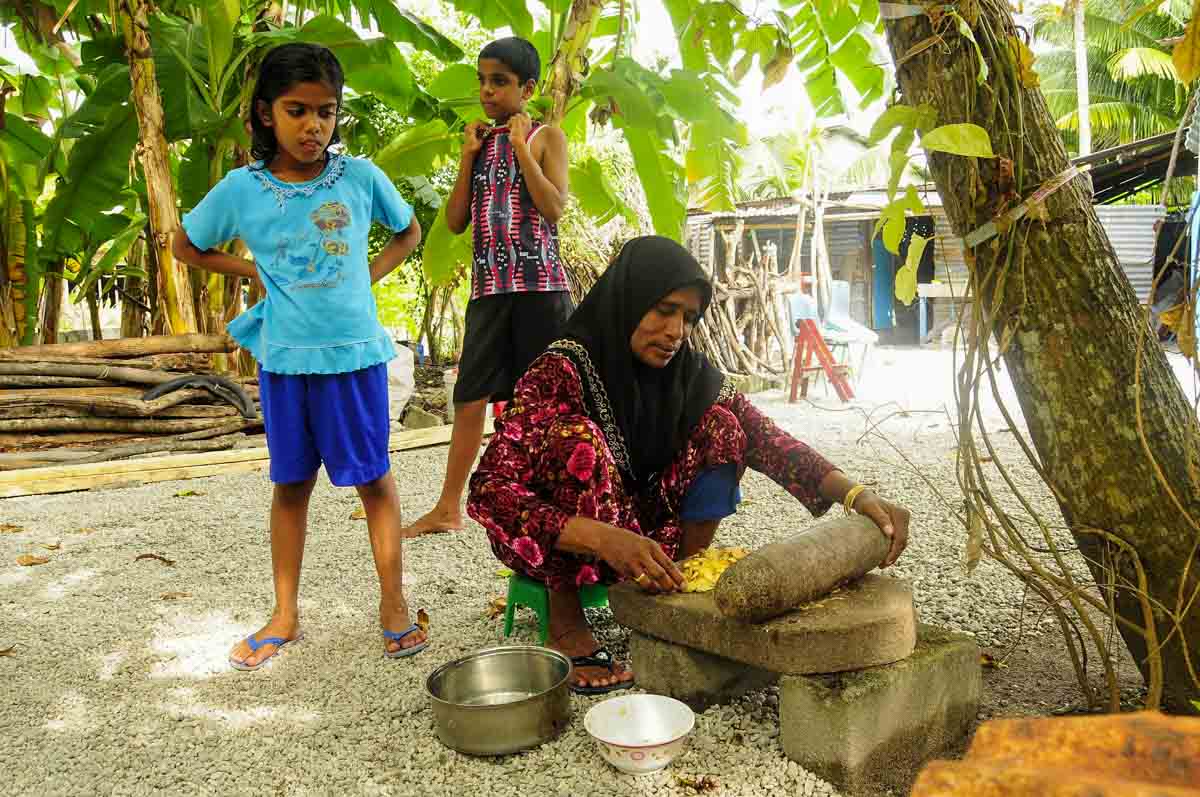 local people in the maldives