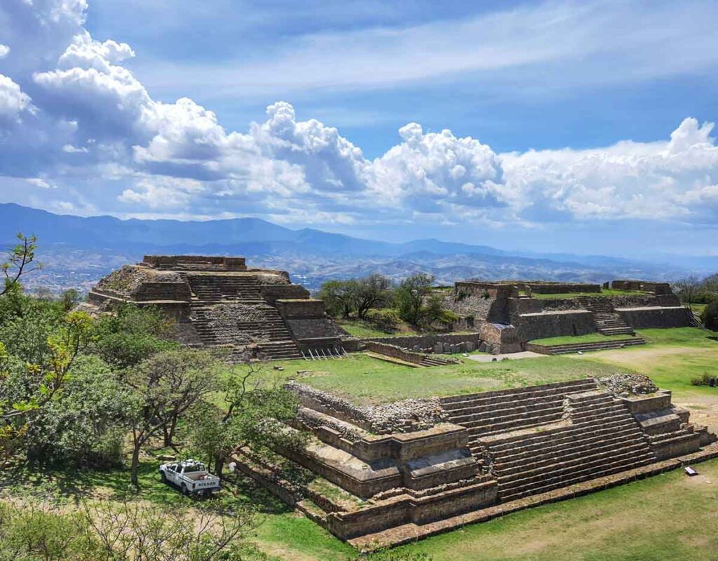 monte alban oaxaca mexico