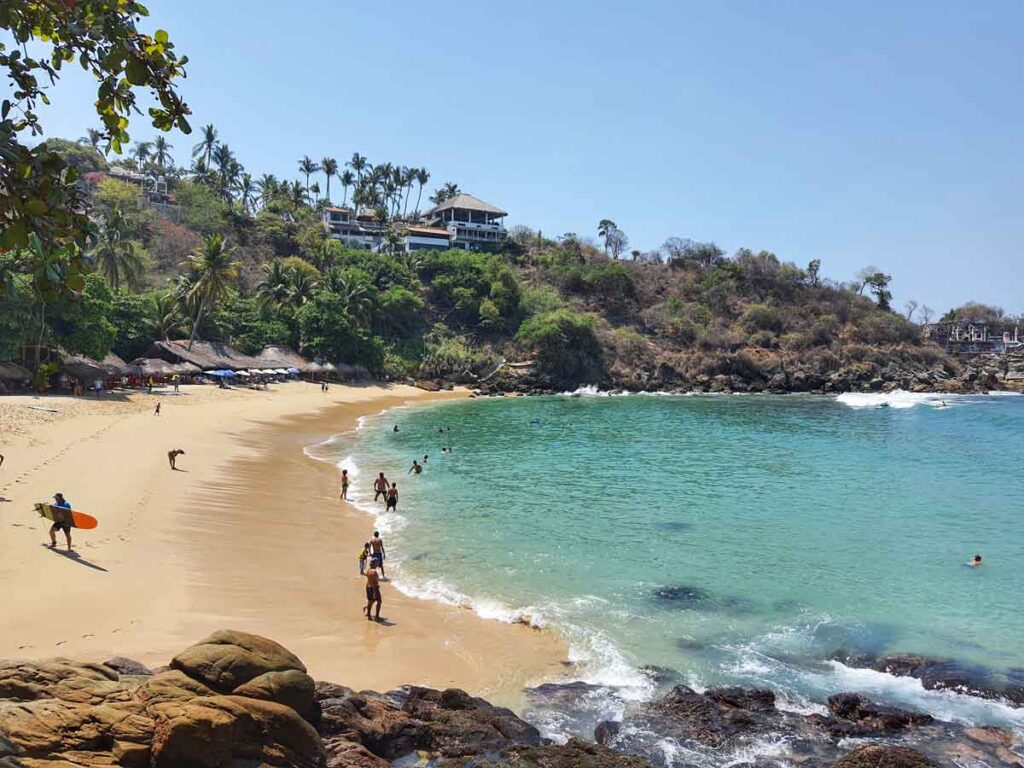 playa carrizalillo beach puerto escondido oaxaca mexico