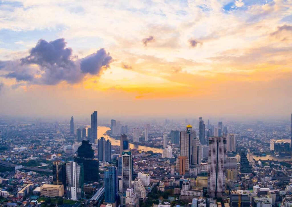 bangkok skuline at sunset