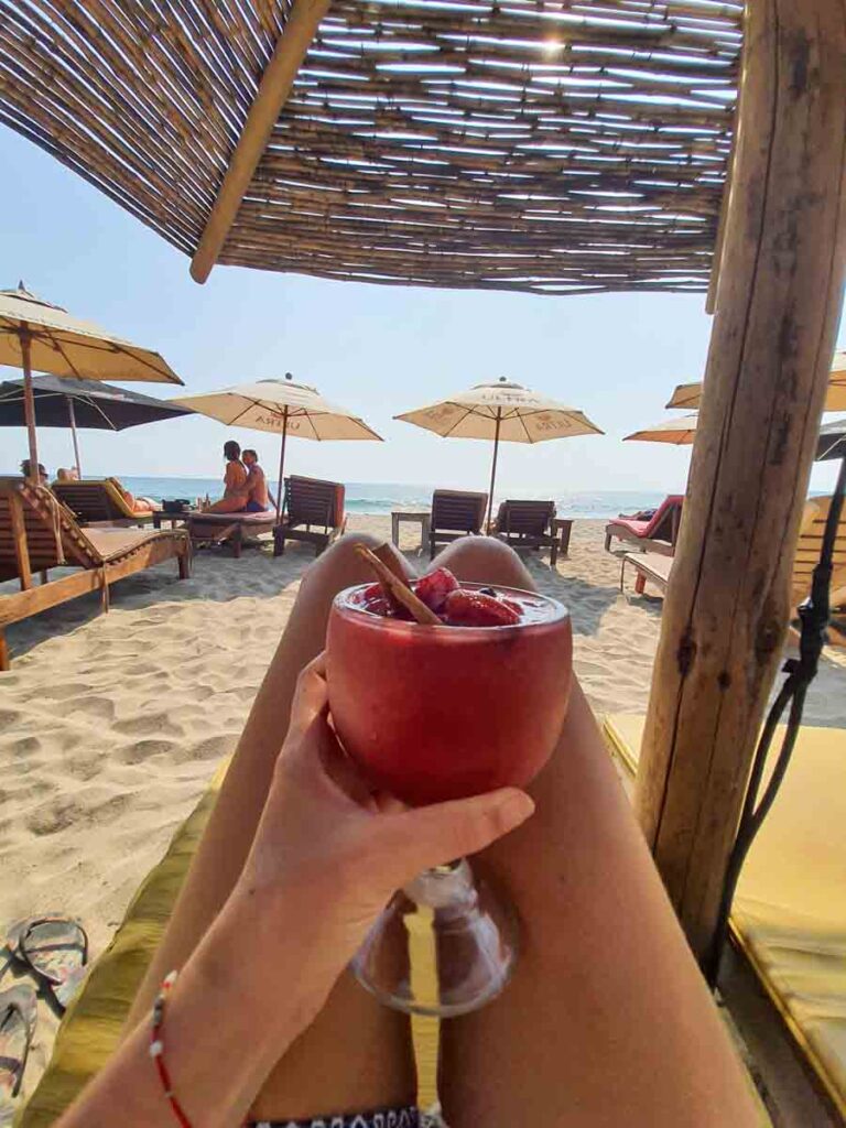 Puerto Escondido mexico la punta beach bar cocktail
