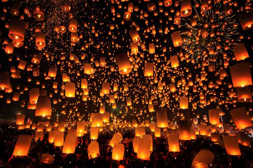 lanterns for loi krathong thailand