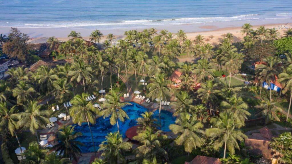 taj holiday village candolim beach resort in goa