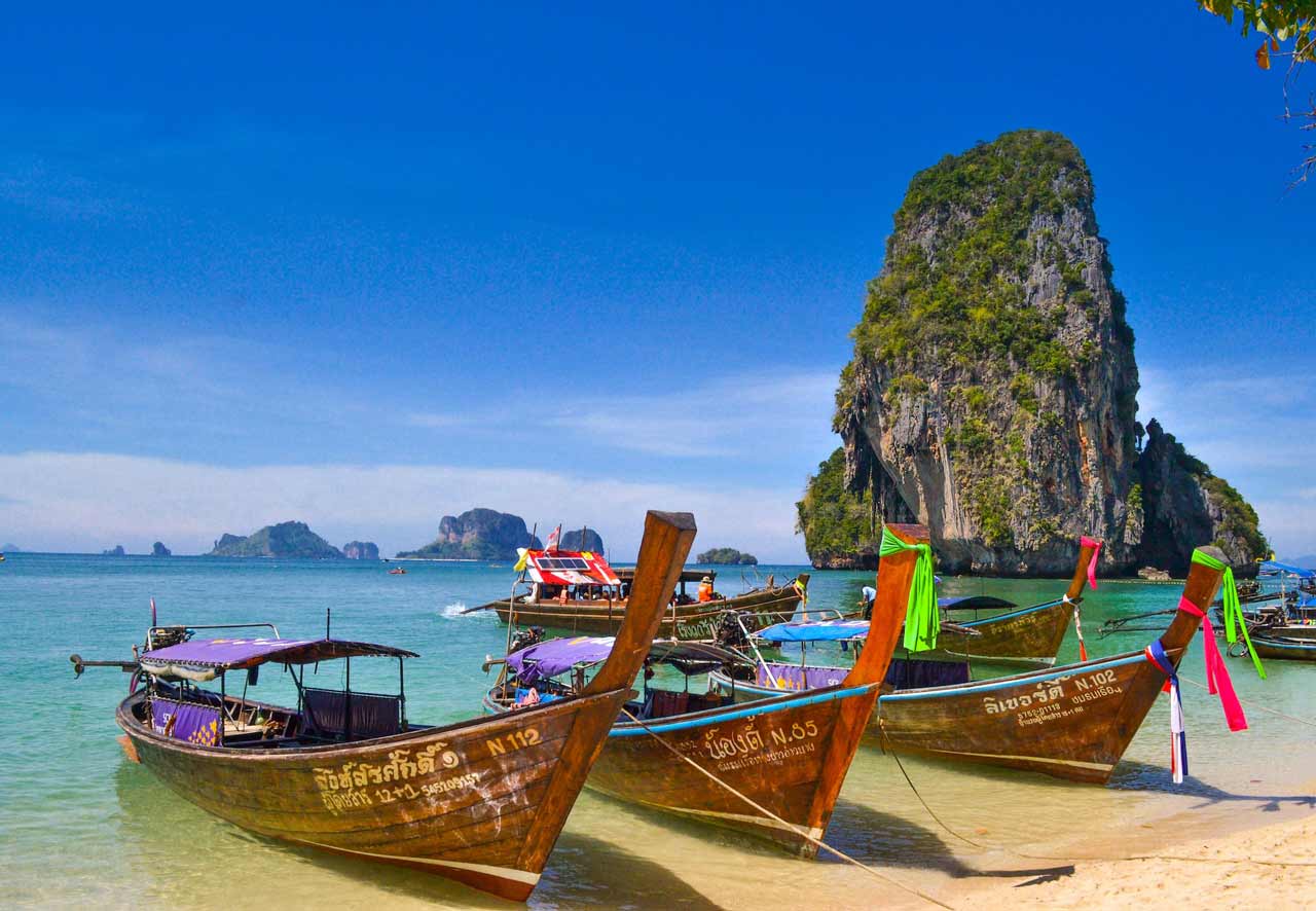 Krabi beach and boats