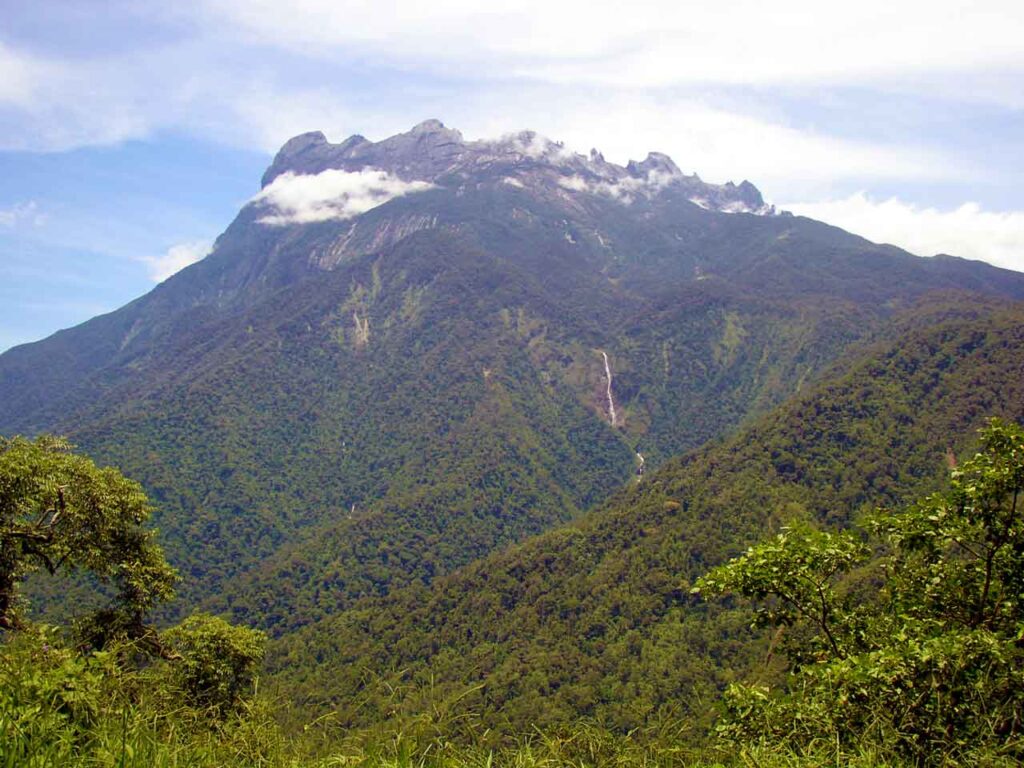 Mount Kinabulu Malaysia itinerary and backpacking route