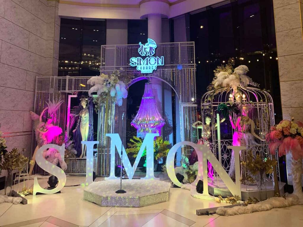 Simon's Cabaret Show photoby Alex & Leah On Tour