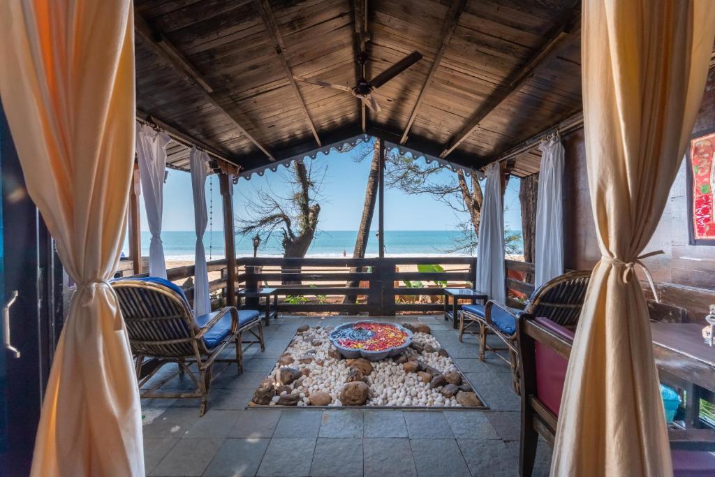 simrose beach huts agonda