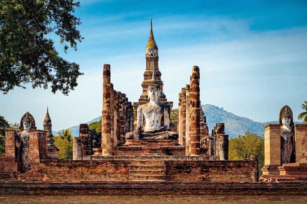 sukhothai historical park buddha and ruins
