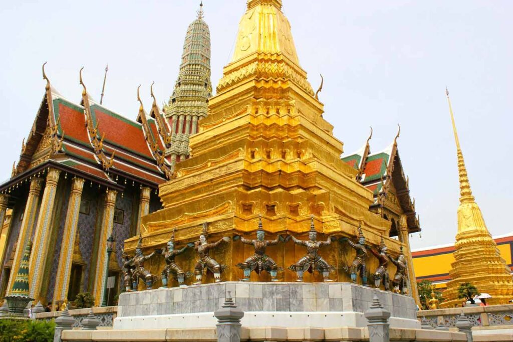 bangkok-temple-of-emerald-buddha-1280-op