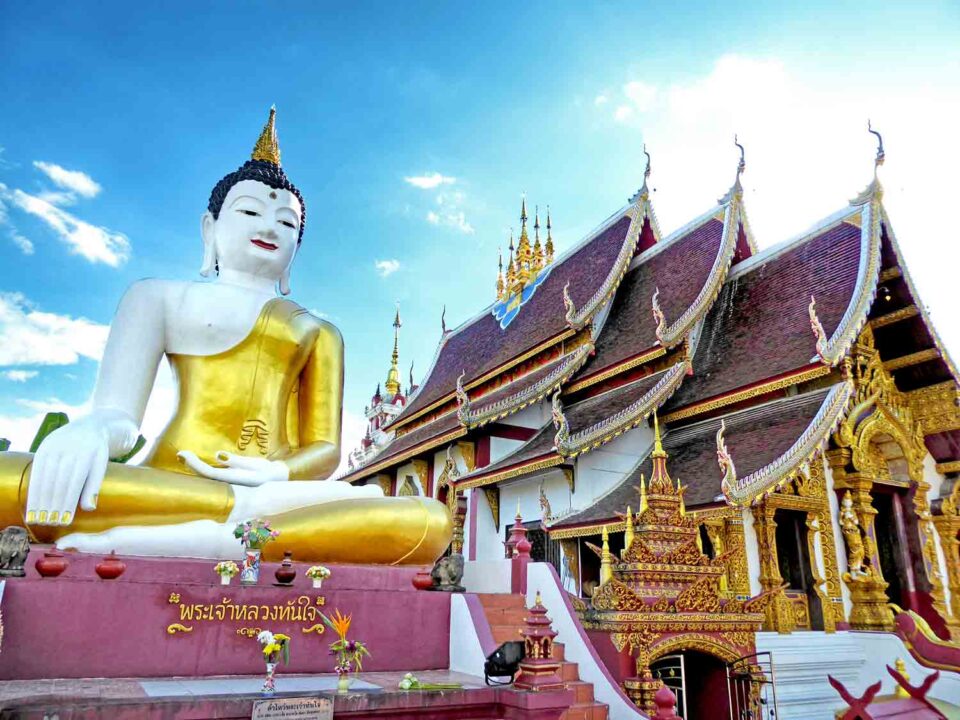 visiting temples is a highlight of any chiang mai itinerary