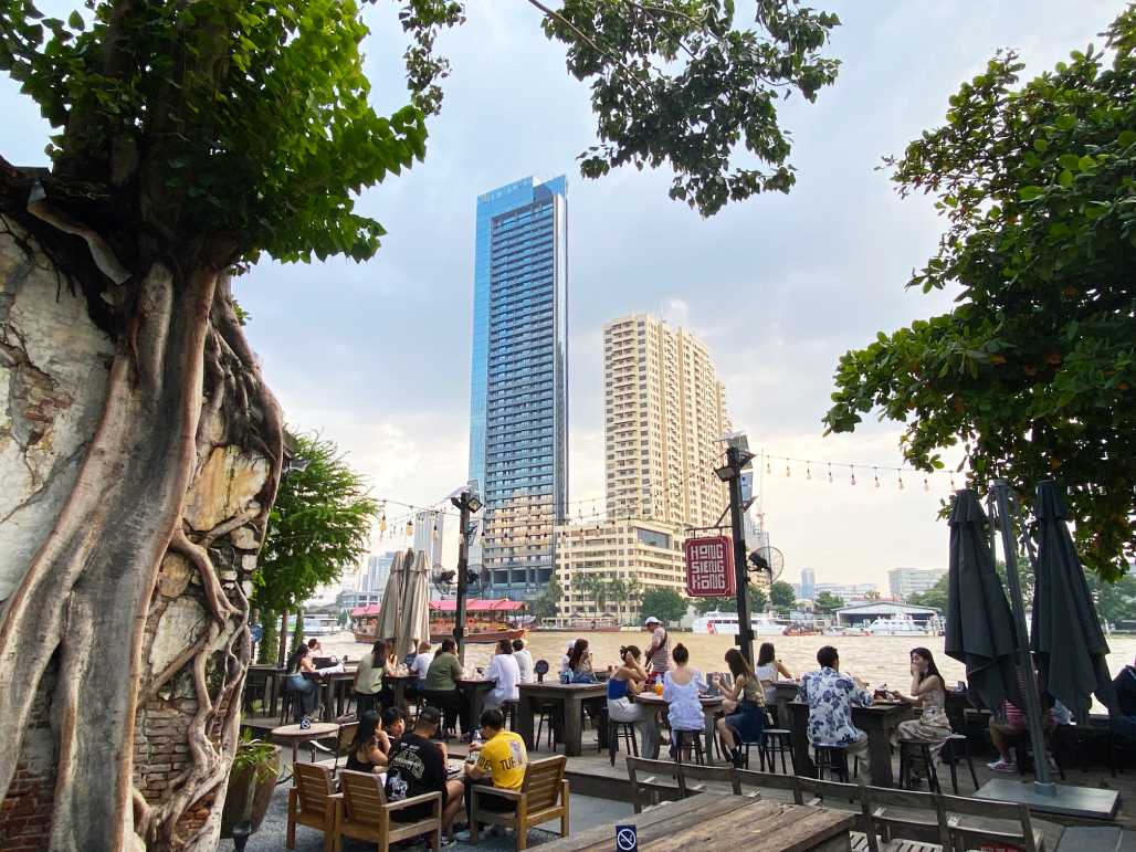 hong sieng kong cafe in talad noi bangkok OP