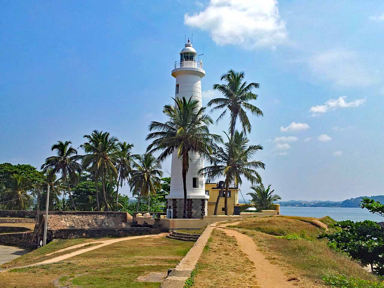 galle fort lighthouse sri lanka