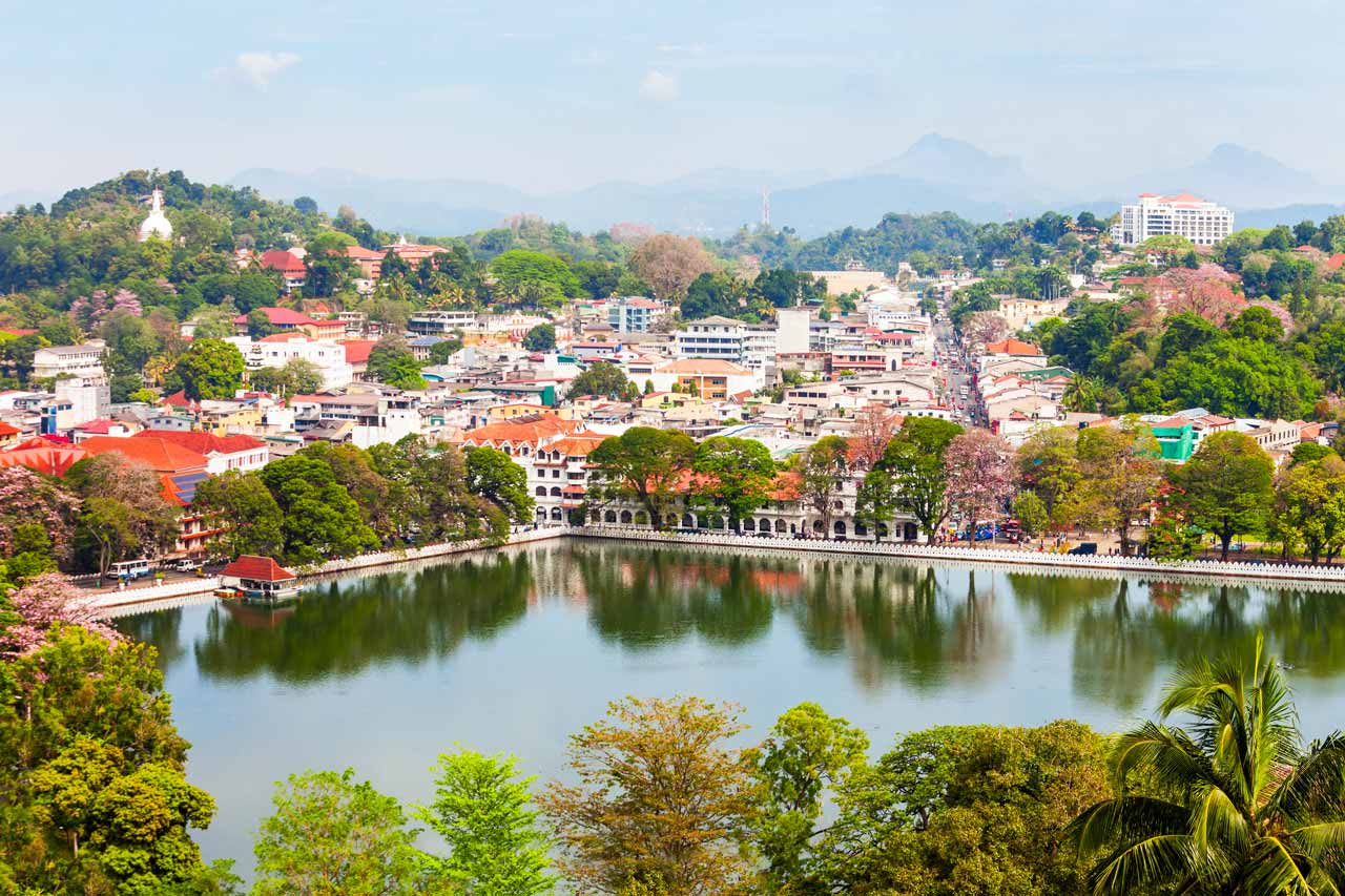 kandy lake viewpoint