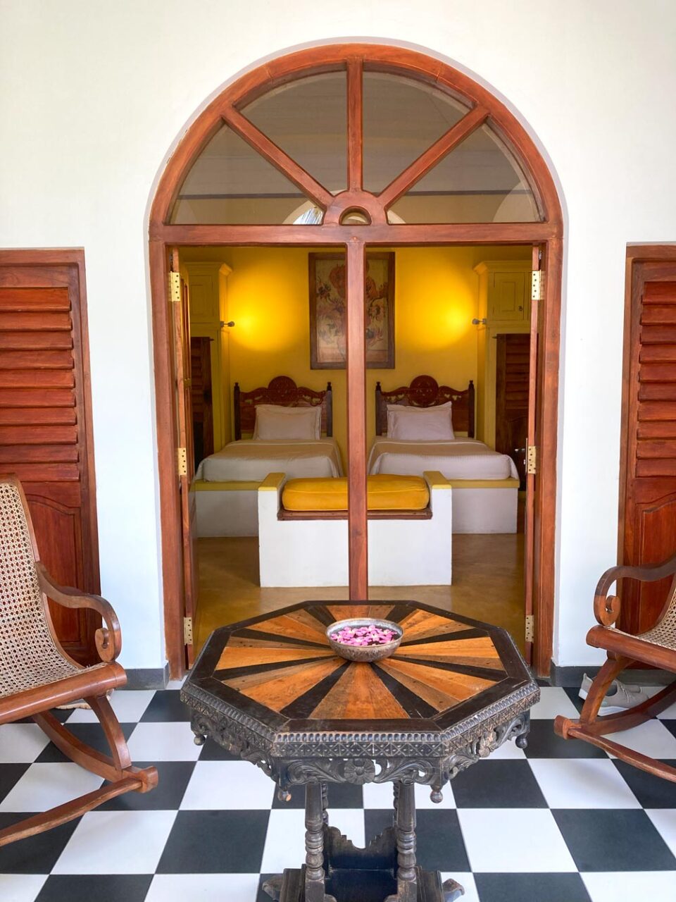 our room at planters bungalow ella 