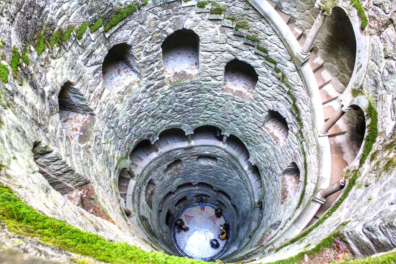 initiation well Quinta da Regaleira sintra