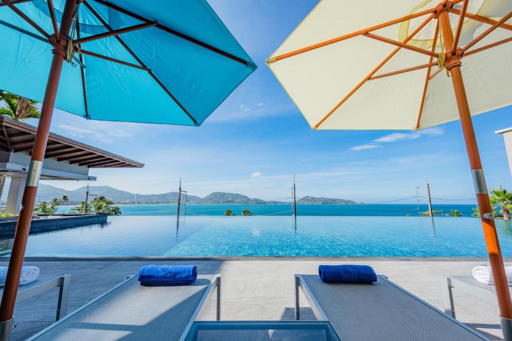 Oceanfront Beach Resort phuket