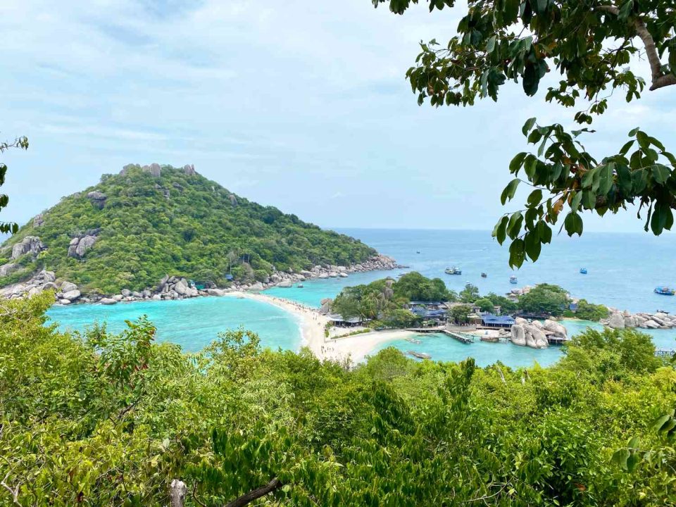 guide to koh tao and koh nang yuan. koh tao thailand